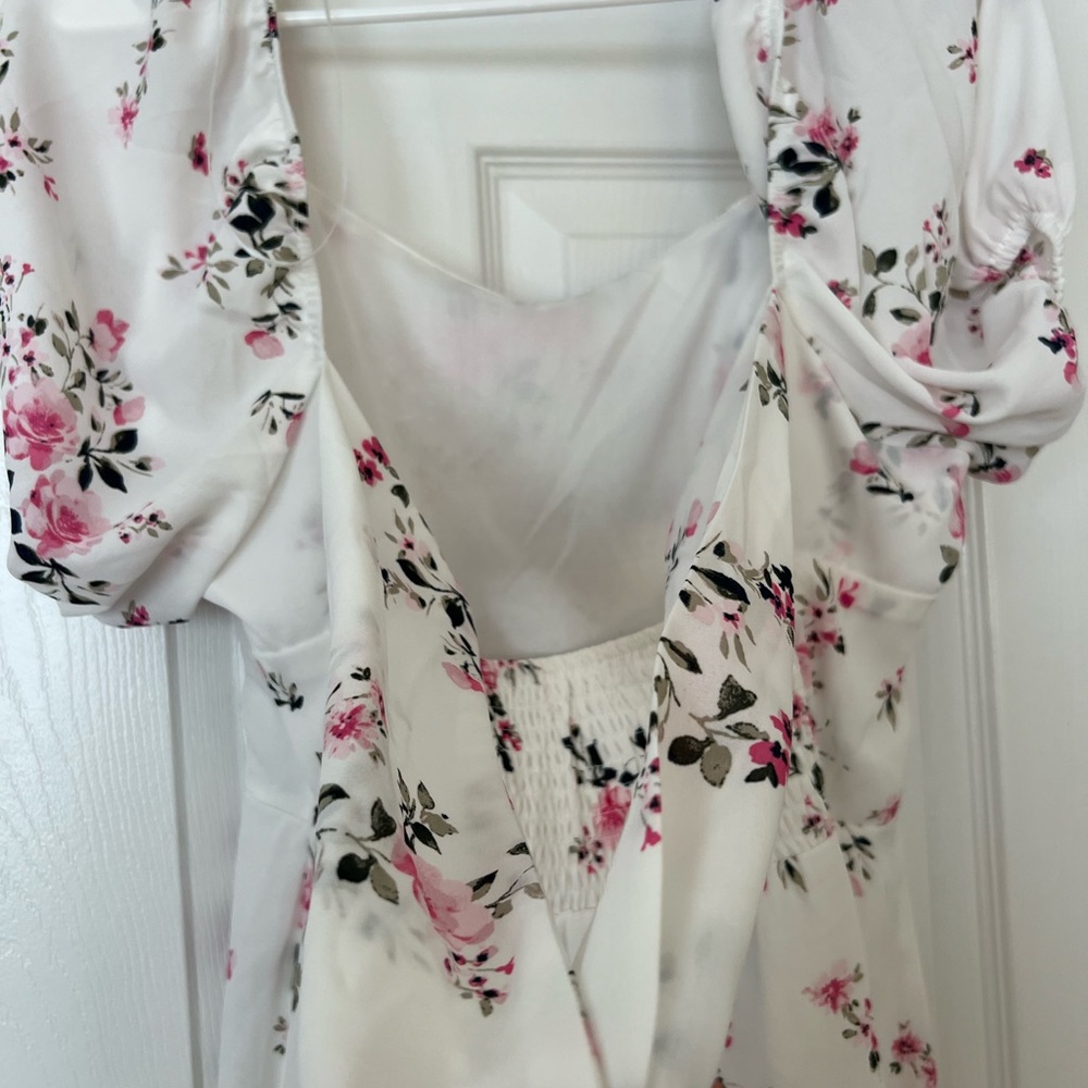 Dress - Picture 3 of 5